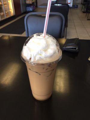 Caramel iced latte