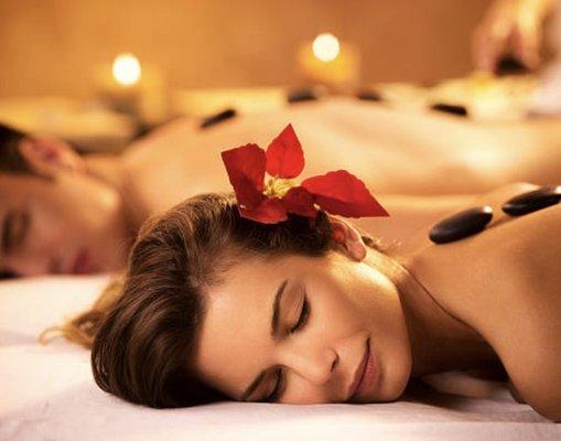 Couple hot stone massage treatment.