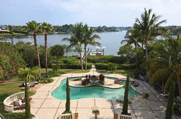 Palm Beach Gardens waterfront homes for sale