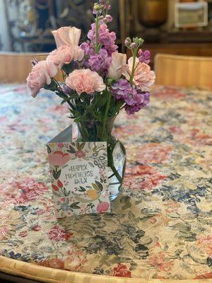 The bouquet and card, minus the lilies