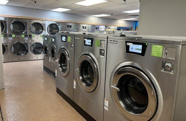 Brand new, state of the art machines.  They all operate in 30+ languages and payment can be made via coins or  easy to use phone app!