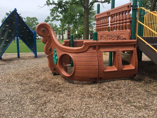 Galleon style part of the playstructure