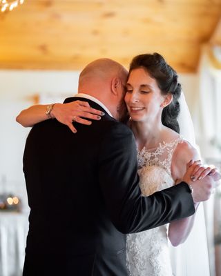 A lovely bride and groom we photographed back in 2019.