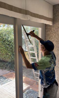 Windows and Gutters Cleaning