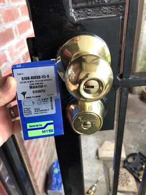 Install Multi lock mt5. Best security for you home call today Mill basin Lockmith inc.  718-6856077.