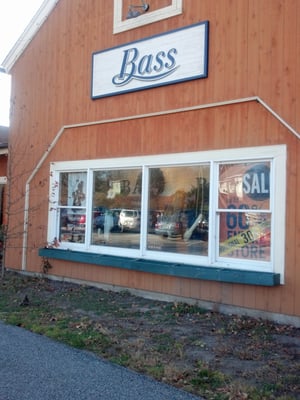 Bass Shoe Outlet