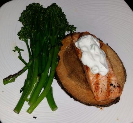 Not sure what the white sauce is, but everything else was good.  Plank salmon with broccolini