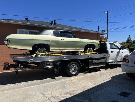 Classic car Towing