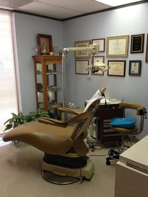 Exam/treatment room at Thomas Wichita, DDS.