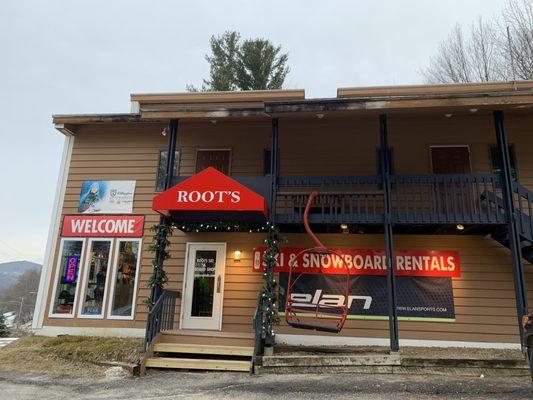 Root's Ski & Snowboard Shop