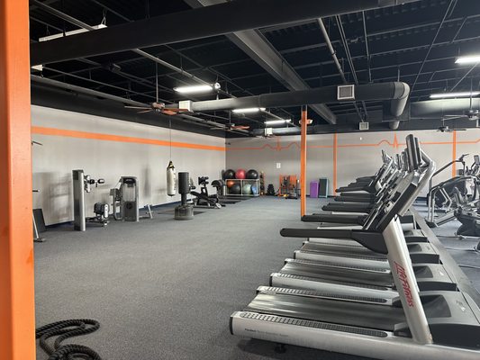 Functional Strength, Cardio, and Warm-up Area