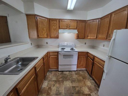 Post tenant cleaning kitchen (after)