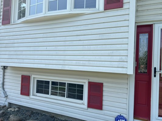 Soft wash and power washing performed on a newly purchased home. (Before)