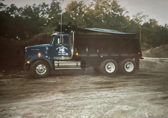 Ray Gunter Dump Trucking