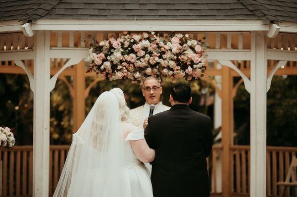 The outdoor gazebo. Was such a beautiful touch