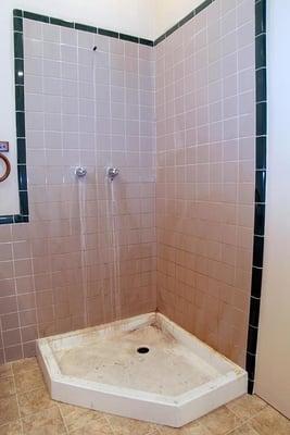 Is your shower getting old and outdated? Bathcrest of Northwest Florida can help.