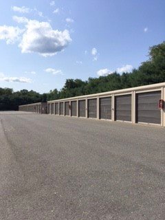 Wide aisles accessible for tractor trailers and large trucks!