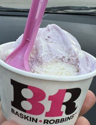 Yum, yum, yummy scoop of Ube Coconut Swirl ice cream!