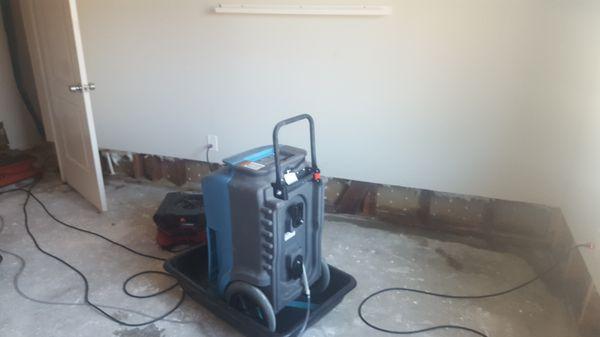 Water Damage Clean Up in Huntington Beach California