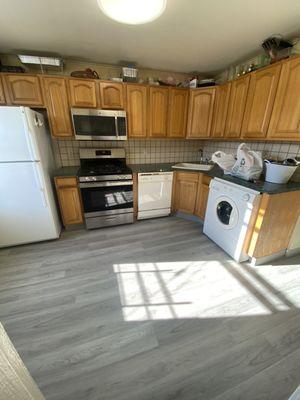 Silver Fox Vinyl floor new installation in my kitchen!