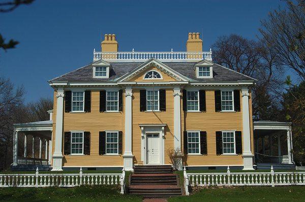 Replacement windows on a customer's house in Hendersonville, NC