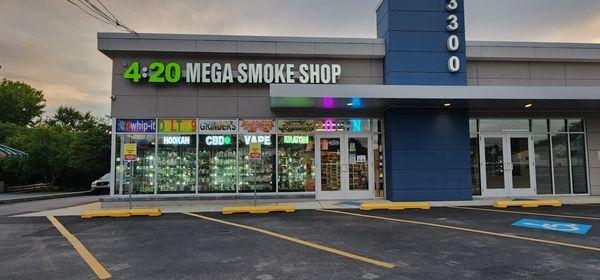 4:20 Mega Smoke Shop