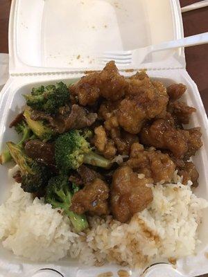 Orange chicken and broccoli beef