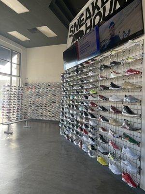 Shoe Wall