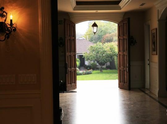 Chabad Brentwood: Interior Hall