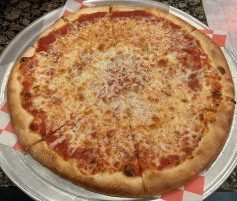 Small 12" pizza - sauce has some sweetness and flavor, fresh dough, cheese ratio is good. Not a bad pizza at all.