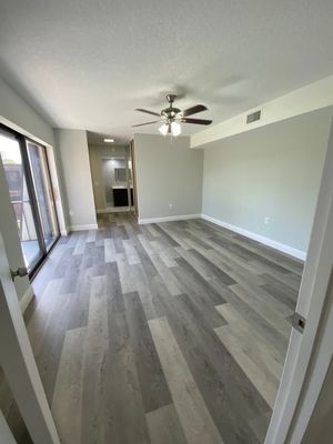 Laminate floor installation