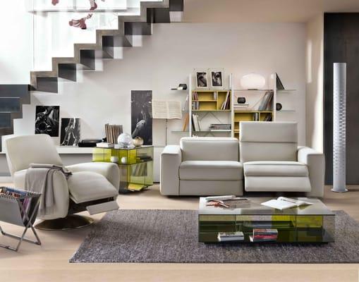 Brio Motion sofa. Brio represents the Natuzzi Italia technological evolution for sofas.