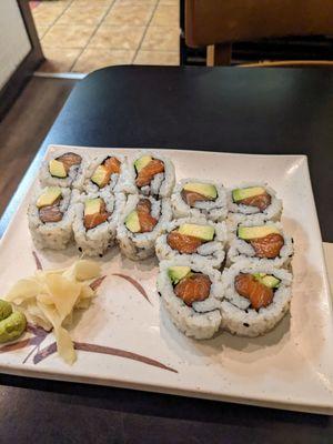 Salmon Avocado roll