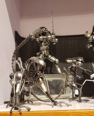 Predator & Xenomorph sculptures.