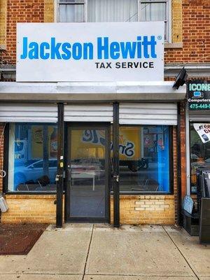 Jackson Hewitt 2440 Main st. Bridgeport, CT 06606