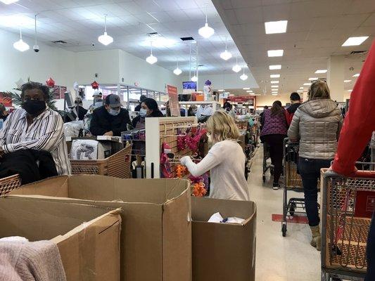 The line is super long!! Expect a long wait. Their cashiers serve 2 stores: TJ Maxx & HomeGoods