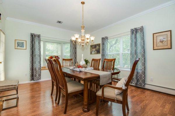 Center Moriches Dining Room Staging