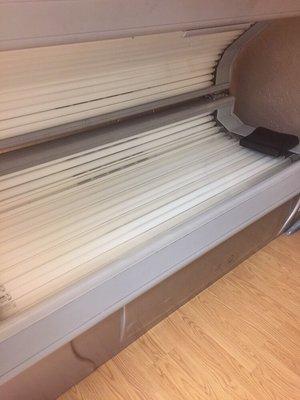 Tanning bed