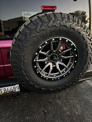 Close up of rims/tires