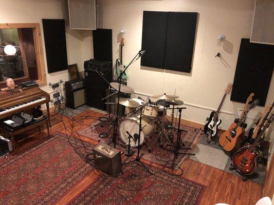 Tracking Room