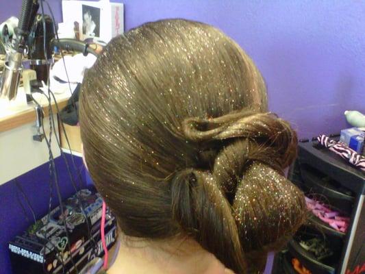 UPDO BY ASHLEY VASOLD