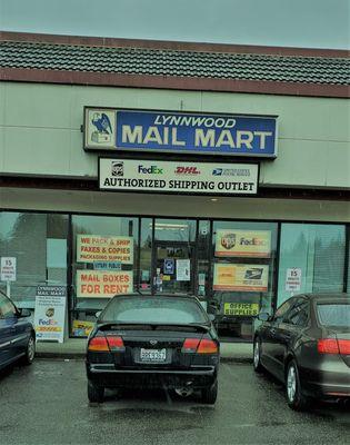 Lynnwood Mail Mart