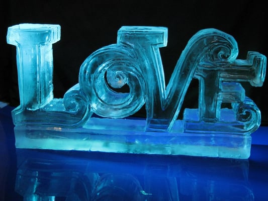 Love ice sculpture