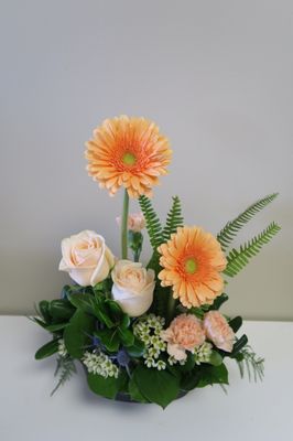 Contact us today to see what Farmhouse Flowers can do for you!