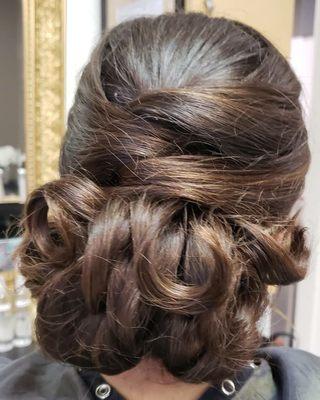 Prom updo