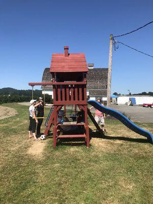 Play structure