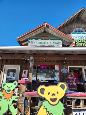 Entrance to Rockey Mountain Wraps