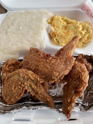 Fried wings Grits  Eggs