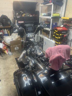 Trike in for a wiring rescue, lowers and pods.