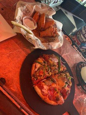 Mild Wings + Pizza